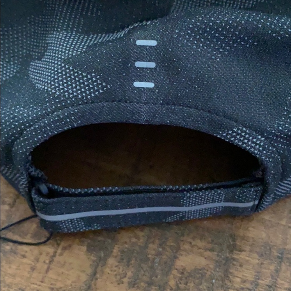 Lululemon Men’s Fast and Free Run Hat - Picture 8 of 9
